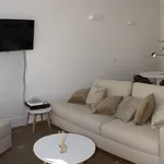 Rent 6 bedroom apartment of 100 m² in Lisbon