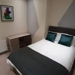 Rent 4 bedroom apartment in Yorkshire And The Humber