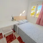 Rent 4 bedroom apartment in Seville