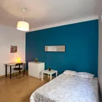 Rent 6 bedroom apartment in Barcelona