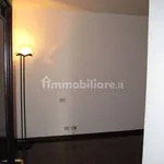 Affitto 5 camera casa di 444 m² in Montebelluna