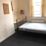 Rent 4 bedroom house in Leeds