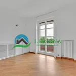 Rent 4 bedroom apartment of 203 m² in Milan