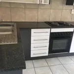 Rent 3 bedroom apartment of 75 m² in Benoni