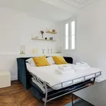 Rent 2 bedroom apartment of 33 m² in Paris