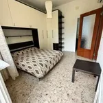 Bilocale arredato con terrazzo Centro