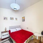 Alquilo 4 dormitorio casa de 66 m² en Valencia