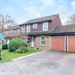 Rent 5 bedroom house in South East England