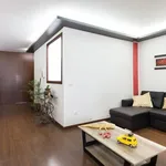 Rent 2 bedroom apartment of 120 m² in Porto