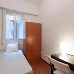 Rent 5 bedroom apartment in Madrid