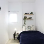 Rent a room of 100 m² in madrid