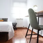 Rent a room of 73 m² in madrid