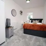 Rent 2 bedroom apartment of 74 m² in Cardiff