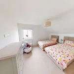 Rent 4 bedroom house in Scotland