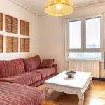 Rent a room of 88 m² in bilbao