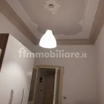 Affitto 5 camera appartamento di 129 m² in Ancona