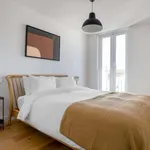 Rent 2 bedroom apartment of 92 m² in lisbon