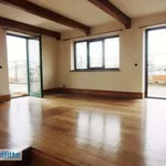 Affitto 6 camera appartamento di 302 m² in Rome