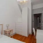 Rent a room in lisbon