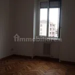 Rent 2 bedroom apartment of 58 m² in Milan