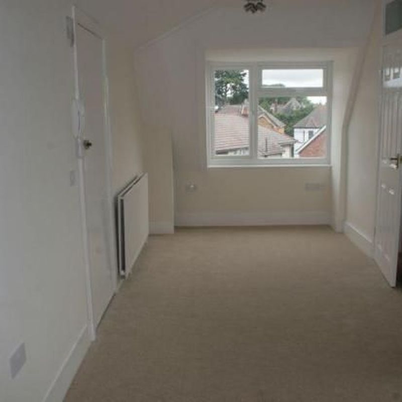 Flat to rent in Knole Road, Bournemouth BH1