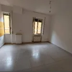 Rent 3 bedroom apartment of 50 m² in Roma