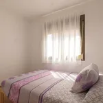 Rent 1 bedroom apartment of 60 m² in barcelona