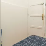 Rent a room of 110 m² in Madrid