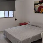 Rent a room of 85 m² in valencia