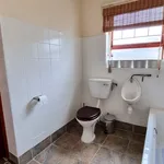 Rent 4 bedroom apartment of 220 m² in Jeffreys Bay