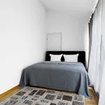 Rent 4 bedroom apartment of 130 m² in Berlin