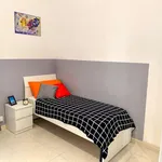 Rent a room in naples