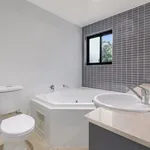 Rent 2 bedroom apartment in Waitara