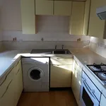 Rent 2 bedroom flat of 64 m² in Reading