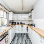Rent 6 bedroom flat in South East England