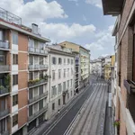 Affitto 3 camera appartamento di 100 m² in Firenze