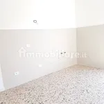 Rent 3 bedroom apartment of 100 m² in Latina