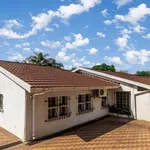 Rent 3 bedroom house of 1962 m² in Tembisa