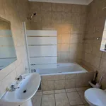 Rent 1 bedroom apartment in Randburg