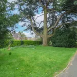 Rent 2 bedroom flat of 70 m² in Malvern Hills