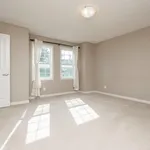 Appartement de 1420 m² avec 3 chambre(s) en location à Calgary