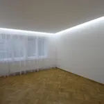 Pronajměte si 4 ložnic/e byt o rozloze 142 m² v Prague