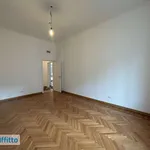 Rent 5 bedroom apartment of 232 m² in Milan