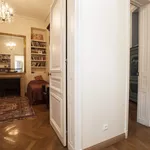 Rent 1 bedroom apartment of 140 m² in Paris