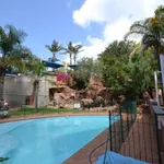 Rent 2 bedroom apartment of 72 m² in Johannesburg