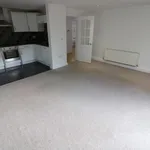 Rent 3 bedroom apartment of 79 m² in Hull