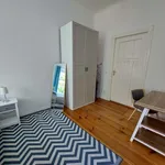 Rent 2 bedroom apartment of 66 m² in Berlin