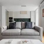 Rent 3 bedroom apartment of 92 m² in Lisbon