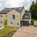 Rent 4 bedroom house in Yorkshire And The Humber