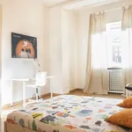 Rent a room in milan